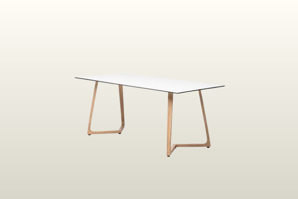 BRIDGE TABLE flat